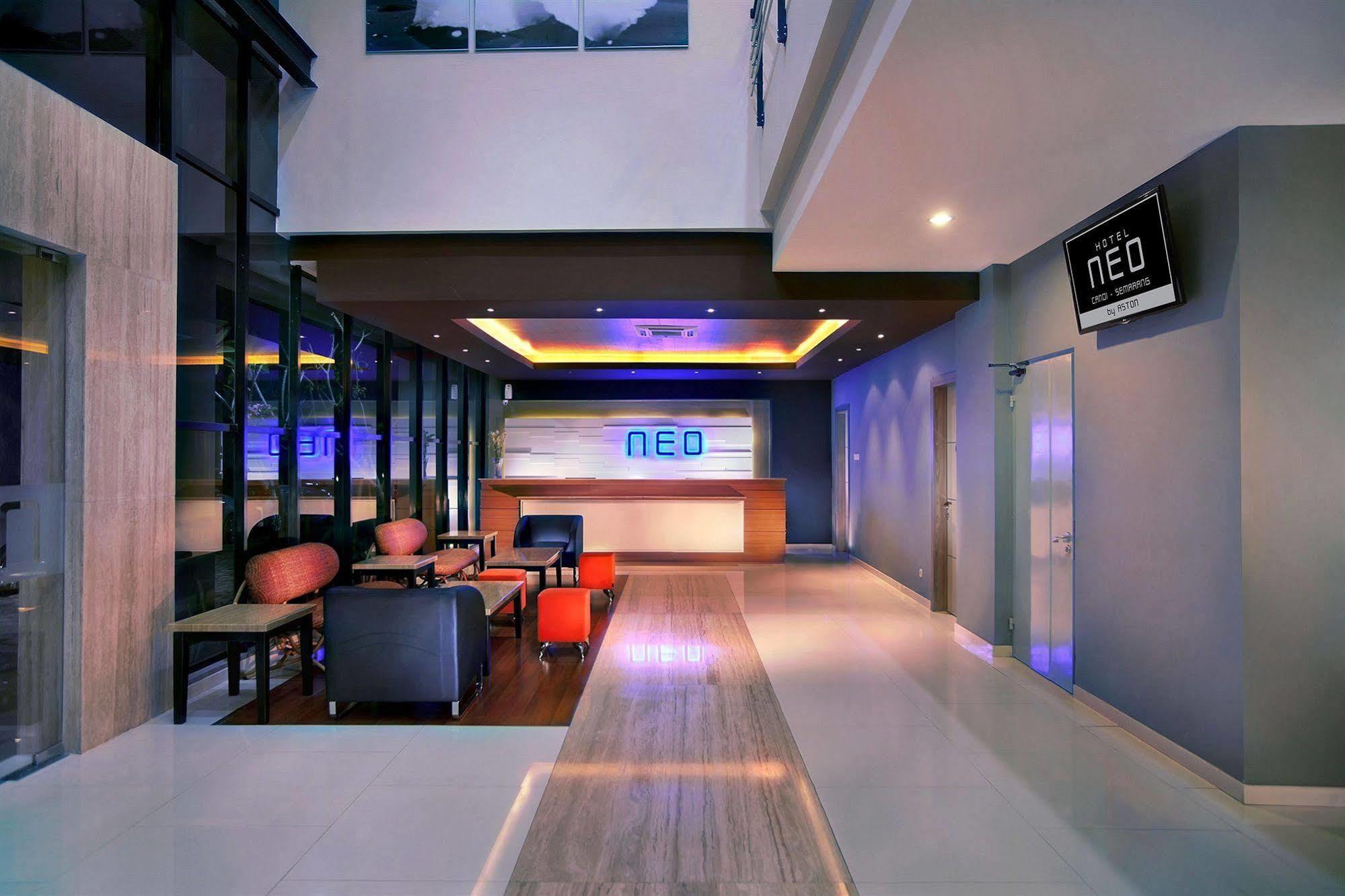 Hotel Neo Candi Simpang Lima - Semarang By Aston Exterior foto