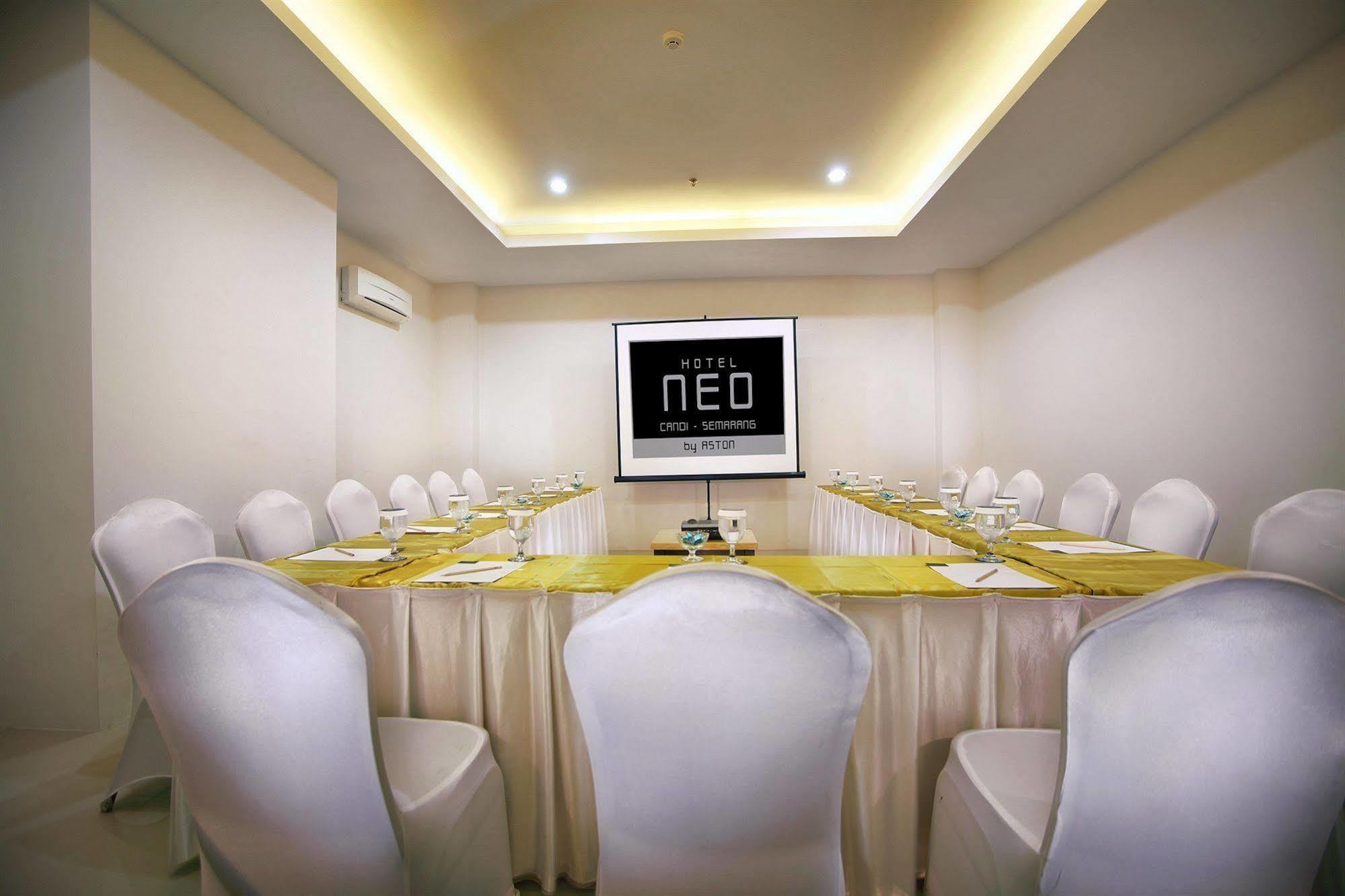 Hotel Neo Candi Simpang Lima - Semarang By Aston Exterior foto